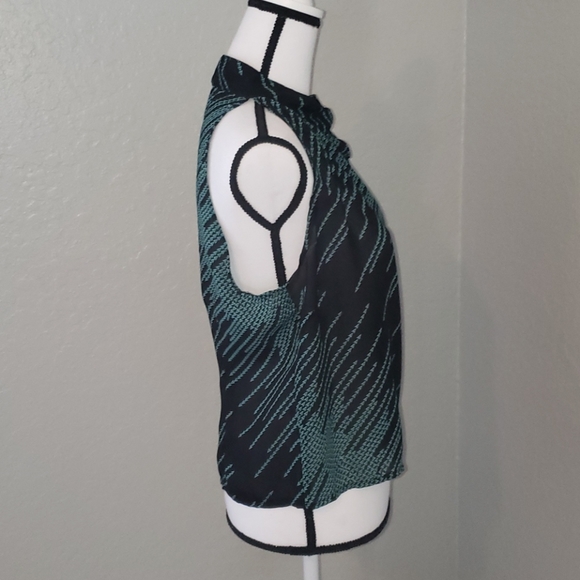 Top - Picture 7 of 9